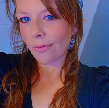 Looking for someone to come and look at my electric oven please 🙏