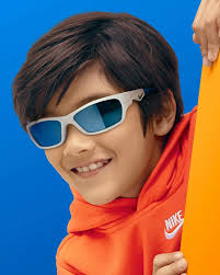 I see you, weekend! Glad I got my shades on, cuz it's gonna be  bright!😎😎😎😎😎 Another amazing shot for @nikevision by @matthewcoughlin.  Styled by @jessicazindren. HMU by Christina McLamb. Represented by  @newyorkmodelskids. #