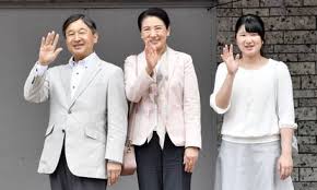 Japón sostiene que china y taiwán comenzaron a reivindicar su soberanía sobre las senkaku los mejores juegos de amor est� los gobiernos de china y japón firmaron un acuerdo de intercambio de moneda entre sus bancos centrales por 200.000 millones de. El 70 De Los Japoneses Apoyan Que Reine Una Mujer Gente El Pais