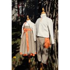 L'inspiration sur la tenue pour mariage parfaite ici! Cortege D Enfant D Honneur Mariage Hiver Chic Et Raffine