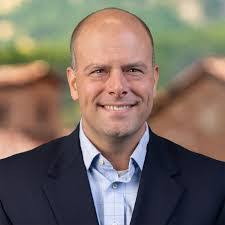 Jeffrey Butt's Instagram, Twitter & Facebook