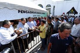 Street food heaven on the eastern coast of peninsular malaysia! Today Terengganu Chicken Cottage Akhirnya Ditutup