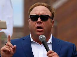 Bimba barcelona is on facebook. Alex Jones Spotted With Transgender Pornography On Phone Despite Transphobic Rants The Independent The Independent