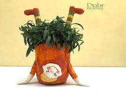 Ceramic Planter Ceramic Pot Funny Girl Orange Yellow Green A Funny Ceramic Girl Pot Is Ideal For Indoo 2020 Comlek Isler Yaratici El Sanatlari Cicek Saksisi