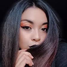 MAY ALVAREZ (Alvarezmaay)