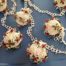 1,065 vintage christmas garland premium high res photos. Vintage White Plastic Christmas Garland Lace Balls With Holly Berries 9 1 3 Ft Christmas Garland Vintage Ornaments Christmas Wish List 2020