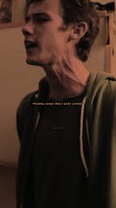 Красивый голос исполнителя: хриплим голосом пісня,певец с хриплым голосом