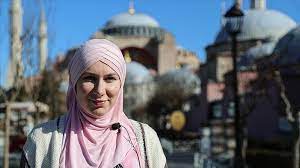 Find a muslim husband just search for islamic marriage centers in your country and you will find it , go there and there are many people willreceive you and your we also give you some advice for your marriage , keep and remember and this two steps are the best on how to find a muslim husband British Woman Finds Islam On Turkey Trip