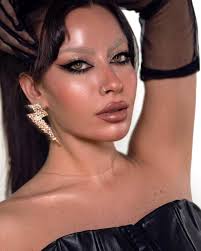 AMANI ABBAS (@makeupbyamaniabbas) • Instagram photos and videos