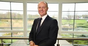 The cfo reports directly to the ceo, i.e., the chief executive officer. Newcastle Bs Reveals New Chief Financial Officer Financial Reporter