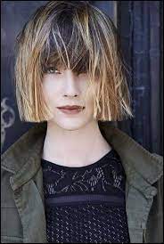 Blunt Bob Hairstyles With Bangs Trending In 2019 Styles Art Frisuren Bob Frisur Bob Frisuren Mit Pony