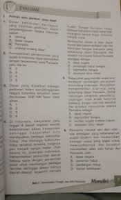 Untuk memudahkan proses pembelajaran dibutuhkan media pembelajaran yang cocok dengan perkembangan jaman. Pkn Smp Kelas 8 Mandiri Evaluasi Bab 1 Hal 7 Brainly Co Id