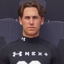 Steve Ledesma's Instagram, Twitter & Facebook