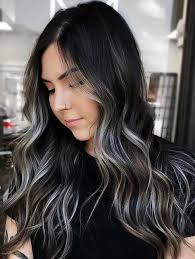 Hey y'all 🙂 Looking for a hair stylist available the weekend of October  4th. Favorite salon or stylist? Open to any and all suggestions 🥰  *disclaimer: I do have black box dye