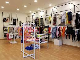 Trova una vasta selezione di abbigliamento da equitazione per bambino a prezzi vantaggiosi su ebay. Idee Arredamento Negozio Abbigliamento Bambini Cominshop