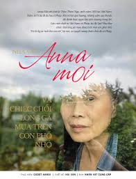 Nhà văn Anna Moi và chiếc chổi lông gà mua trên con phố nhỏ