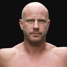 Shannon Ritch's Instagram, Twitter & Facebook