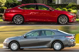 Toyota altezza is sold as a lexus is300 toyota soarer is sold as a lexus sc300 since 2005 toyota japan has opened. 2020 Lexus Es Hybrid Vs 2020 Toyota Camry Hybrid What S The Difference Autotrader
