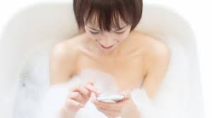 Badewanne, massage, straight, strapon, amateur, teens. Tod In Der Badewanne Stromschlag Smartphone Totet 14 Jahriges Madchen News De