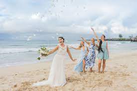 I like to take in the whole scene meet a talented photographer passionate about the artistry of wedding photography on maui. Top Maui Photographers For Weddings Portraits In Maui Hi