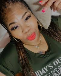 We had time today!! 🙌🏽🙌🏽😭🔥Can ya'll tell by my hair?!? 🤷🏽‍♀️😂  Anyway, about this dress. This dress was made last year by an awesome  designer and his name is @gdesignme. Because of