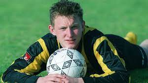 38, born 24 august 1982. Ett Satt Att Umgas