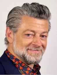 Warner: Serkis nel 2026 in Caccia a Gollum