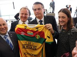 Posted at 22:33 30 nov22:33 30 nov. Bolsonaro Se Reune Com Representantes Da Midia Do Sul Poder360
