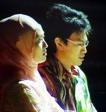 President of ideas, yam tunku zain al'abidin tuanku muhriz was interviewed on the breakfast club bernama tv january 3rd 2011. Of Royalty And High Society And Politics Din Merican The Malaysian Dj Blogger