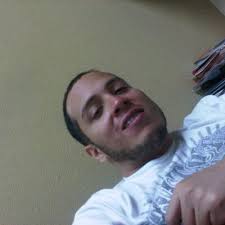 Javier Lynch's Instagram, Twitter & Facebook