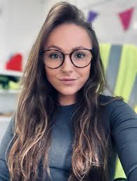 PICK AND CHOOSE. 🤩🖤