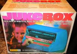 Kenner Juke Box My Aunt Bought This For Me It Played Such Child Friendly Songs As Raindrops Keep Falling On My Head And Pu Kenner Music For Kids Jukebox