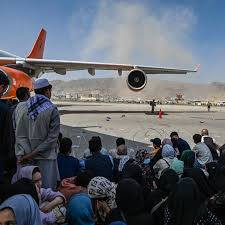 A passenger plane has crashed in eastern afghanistan, officials have said.the aircraft came down in the deh yak district of ghazni, to the south west of kabu. Vpb6evhy Dlh4m