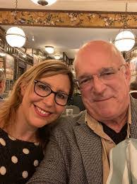 Melanie Horne's Instagram, Twitter & Facebook