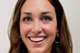 Anna Cherry's Instagram, Twitter & Facebook