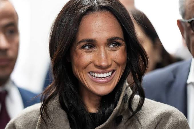 Meghan Markle sells photos with her on bombshell trip after 'pay moan' |  Cambridgeshire Live