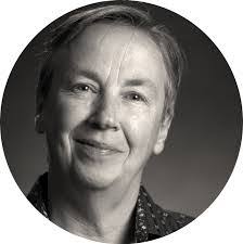 Sonya Doherty's Instagram, Twitter & Facebook