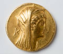 Risultati immagini per medaglie oro greche