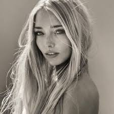 Email Address of @tamarastrasser Instagram Influencer Profile