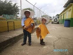 Además de ser un país con una gran tradición en cuanto a juegos se refiere. Juego Tradicional Las Montaderas Sistema De Informacion Cultural De Costa Rica