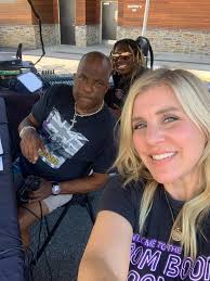 We're LIVE from Merriweather Post Pavilion!! Ready to talk to JOAN JETT at  4!!