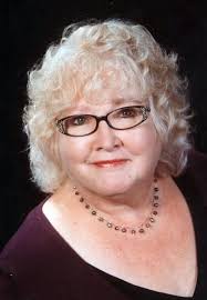 Wanda Duvall's Instagram, Twitter & Facebook