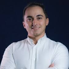 Leaving behind an exceptional 2023, full of learning, new teams, new ways  of working and a lot of achievements. But above all, a year of  collaboration and teamwork; of thinking out of