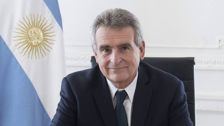 Agustín Rossi: “Milei incorporó al Ejército Argentino a su dispositivo de  poder” - mediosUNLP