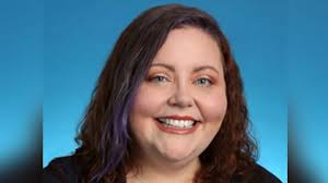 What did Elmwood Park Community Unit School District 401 teacher Monica  McQueen-Kula earn last school year?