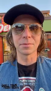 @winograd02 from @tarandflowers started as an artist I love and quickly  became a man I call a brother. Multitalented and a fellow promoter, it’s so  special to have him come up and sing with ...