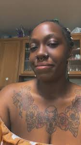 Regrettable tattoo experience with poor outline and lettering in Ohio