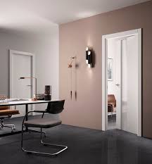 Ferrero legno porta liss con inserto in vetro opalino verticale. Porta Da Interno Nova E Novavetro Ferrerolegno In Legno Battente Semivetrata