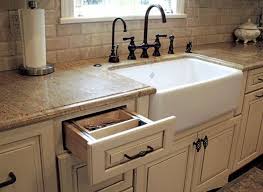 White Farmhouse Sink Quartz Counter Tops Irish Cream Cabinets With Oil Rubbed Bronze F Farmhouse Sink Kitchen White Ceramic Kitchen Sink White Farmhouse Sink