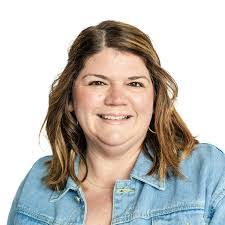 Holly Greer's Instagram, Twitter & Facebook